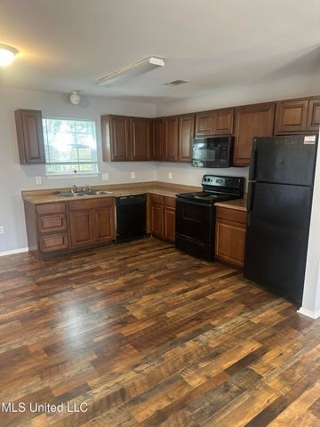 6018 Cedar Drive, Bay Saint Louis, MS 39520