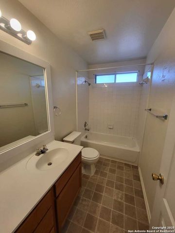 638 Granite Cliff, San Antonio, TX 78251
