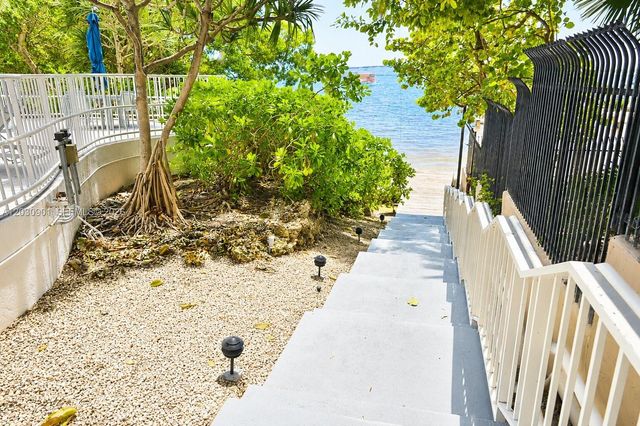 1627 Brickell Ave 1005, Miami, FL 33129