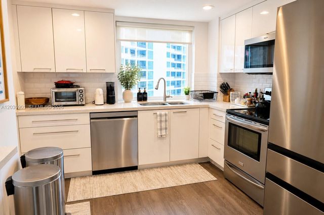 1627 Brickell Ave 1005, Miami, FL 33129