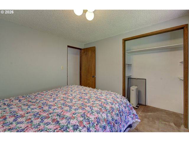 26001 Ne 60TH St, Vancouver, WA 98682