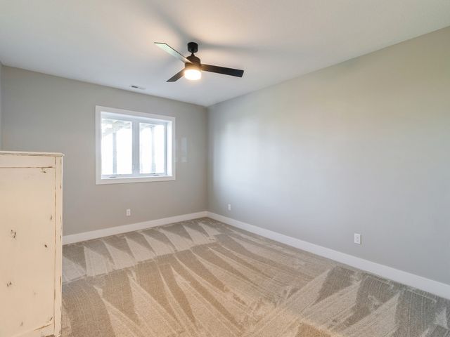 2105 Ketelsen Drive, Ames, IA 50010