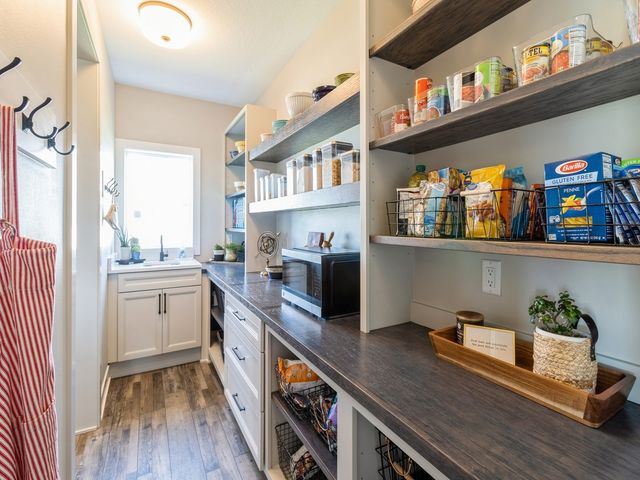 2105 Ketelsen Drive, Ames, IA 50010