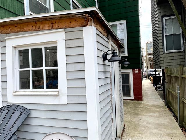 76 Eutaw St, Boston, MA 02128