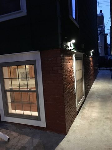 76 Eutaw St, Boston, MA 02128