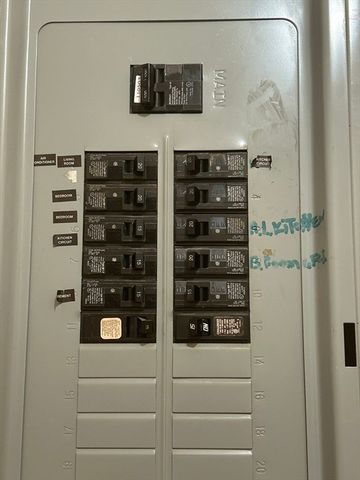 76 Eutaw St, Boston, MA 02128