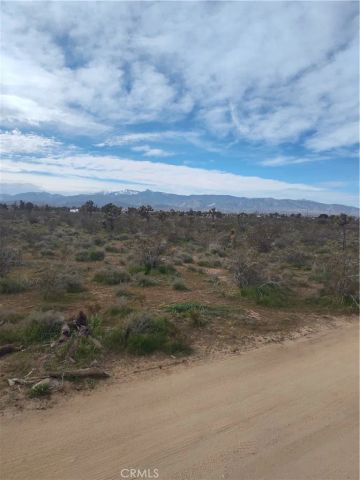 0 Buttemere, Phelan, CA 92371