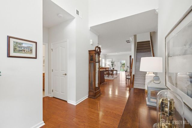 51 Gryphon Drive, Monroe, NJ 08831