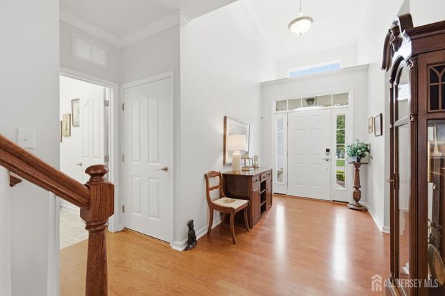 51 Gryphon Drive, Monroe, NJ 08831