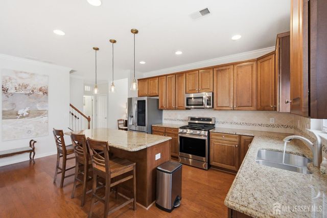 51 Gryphon Drive, Monroe, NJ 08831