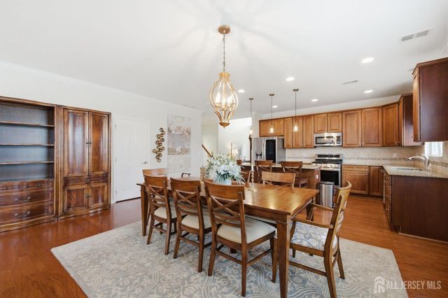 51 Gryphon Drive, Monroe, NJ 08831