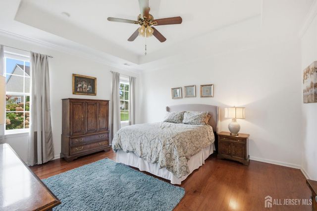 51 Gryphon Drive, Monroe, NJ 08831
