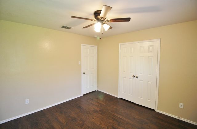321 Briar Oaks Drive, Royse City, TX 75189