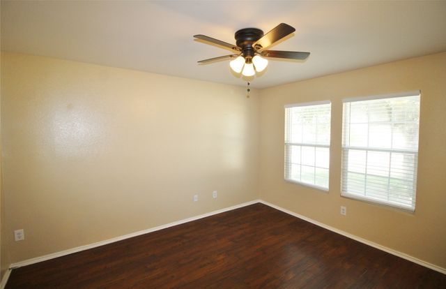 321 Briar Oaks Drive, Royse City, TX 75189