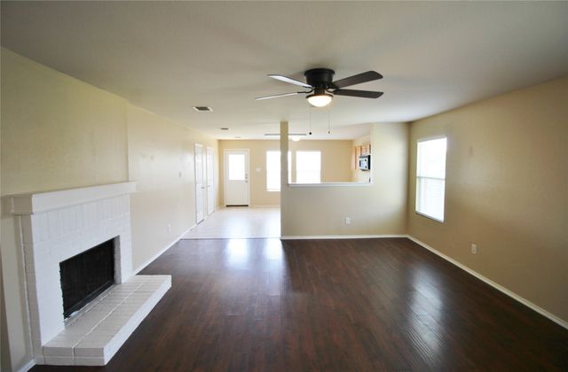 321 Briar Oaks Drive, Royse City, TX 75189