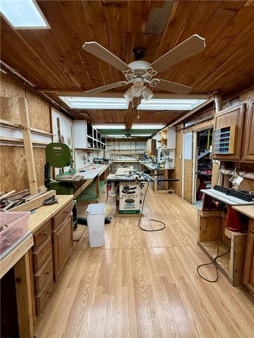 12493 Little Elm Road, Farmington, AR 72730