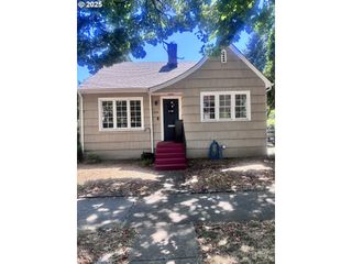 648 W 8TH Ave, Eugene, OR 97402