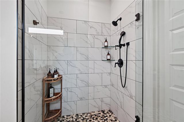 2404 SW Poppy Street, Bentonville, AR 72713