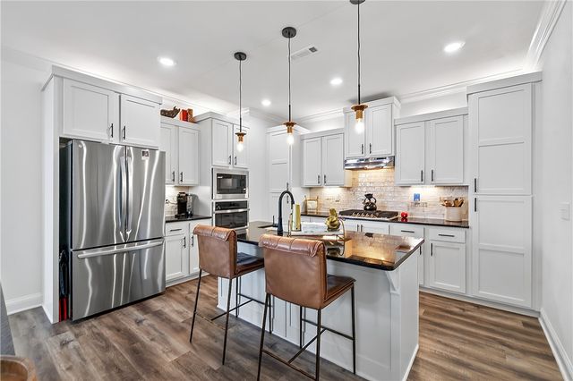 2404 SW Poppy Street, Bentonville, AR 72713