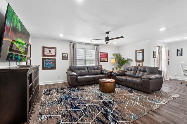 2404 SW Poppy Street, Bentonville, AR 72713