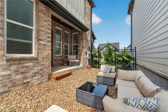 2404 SW Poppy Street, Bentonville, AR 72713