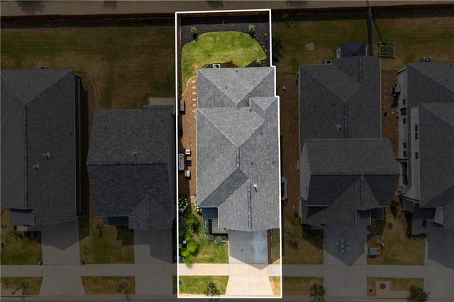 2404 SW Poppy Street, Bentonville, AR 72713