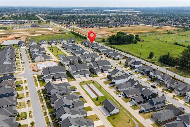2404 SW Poppy Street, Bentonville, AR 72713