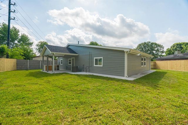3618 Tamfield Drive, Houston, TX 77066