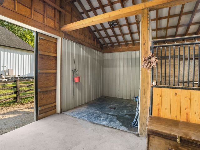 4450 Savage Pointe PVT Dr, Franklin, TN 37064