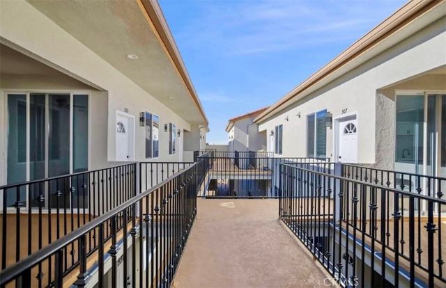 8153 Banana Avenue 201, Fontana, CA 92335