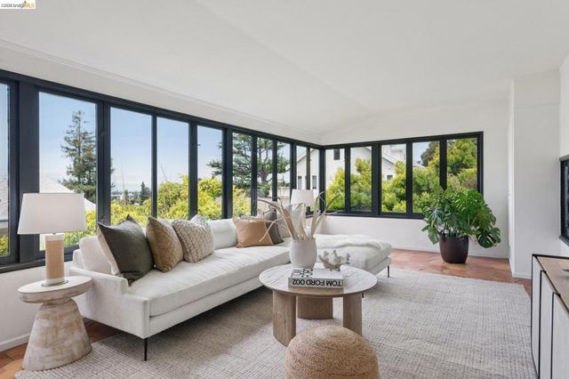 17 Eucalyptus Road, Berkeley, CA 94705
