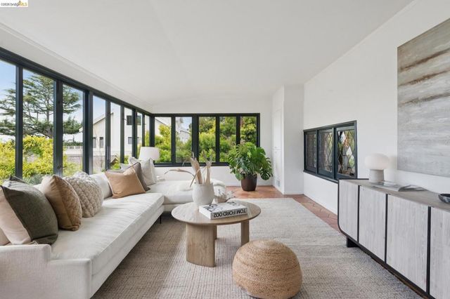 17 Eucalyptus Road, Berkeley, CA 94705
