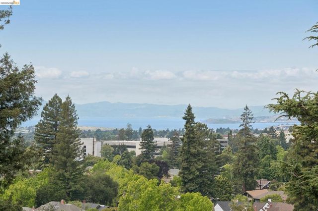 17 Eucalyptus Road, Berkeley, CA 94705