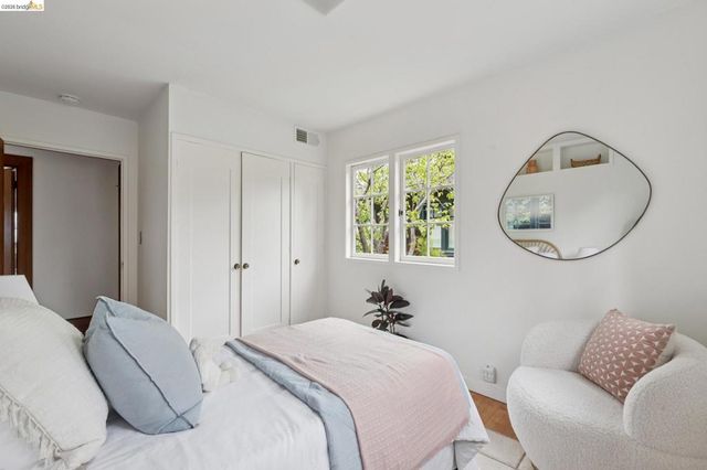 17 Eucalyptus Road, Berkeley, CA 94705