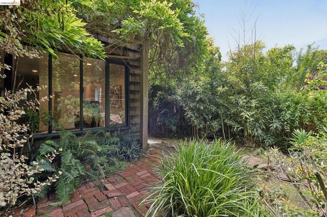 17 Eucalyptus Road, Berkeley, CA 94705
