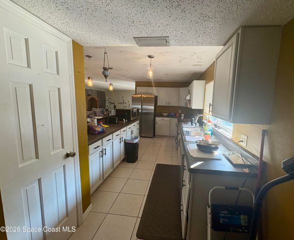 110 Lagoon Avenue, Melbourne, FL 32901