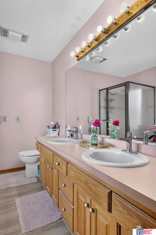 3500 W Van Dorn Street, Lincoln, NE 68522