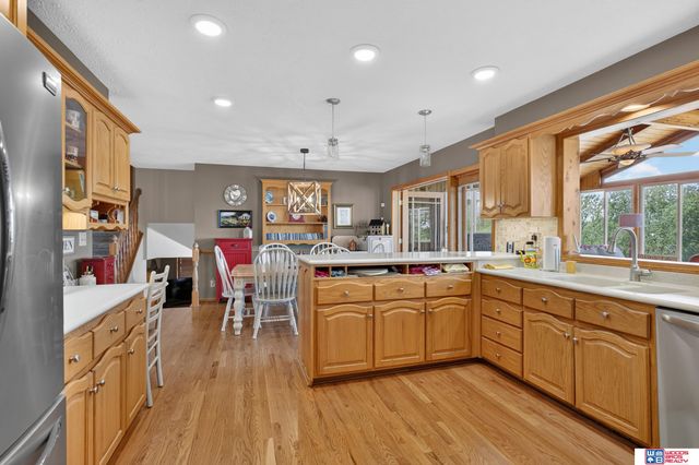 3500 W Van Dorn Street, Lincoln, NE 68522