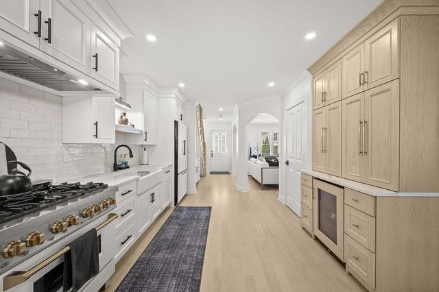 909 Lions Park Drive, Saint Joseph, MI 49085