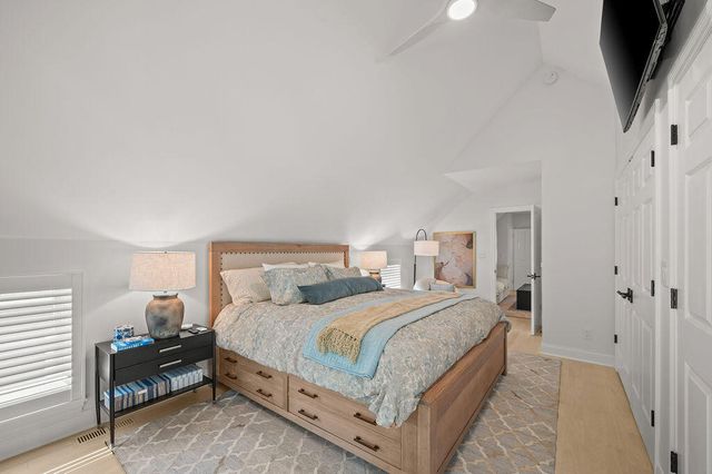 909 Lions Park Drive, Saint Joseph, MI 49085