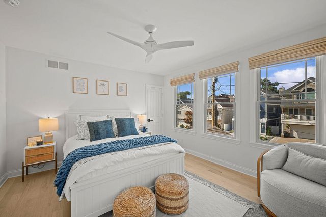 909 Lions Park Drive, Saint Joseph, MI 49085