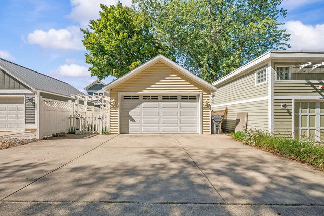 909 Lions Park Drive, Saint Joseph, MI 49085