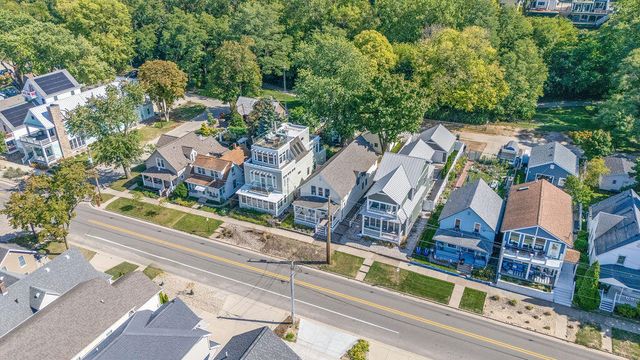 909 Lions Park Drive, Saint Joseph, MI 49085