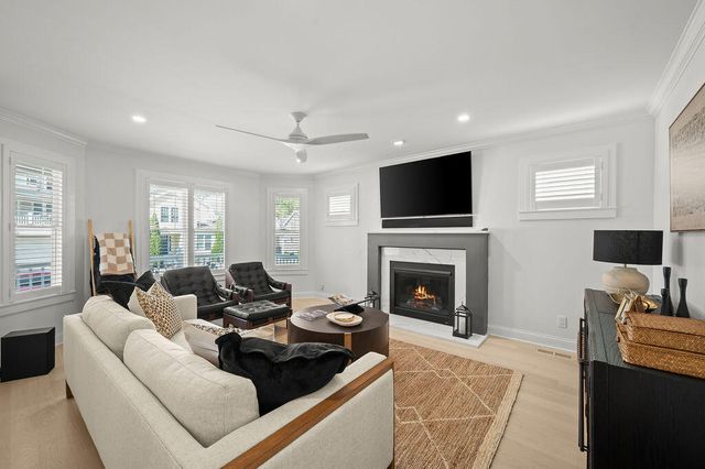 909 Lions Park Drive, Saint Joseph, MI 49085