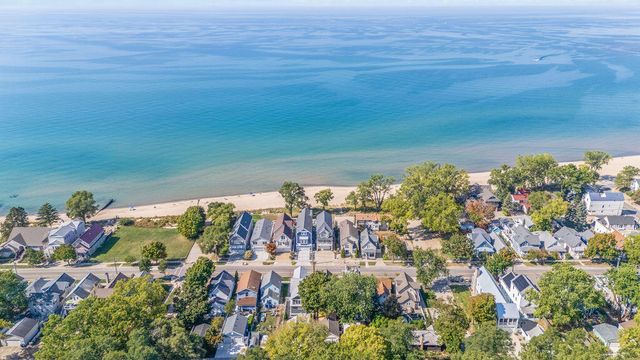 909 Lions Park Drive, Saint Joseph, MI 49085