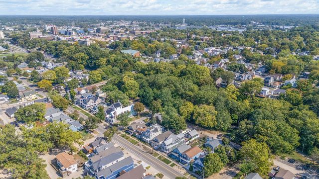 909 Lions Park Drive, Saint Joseph, MI 49085