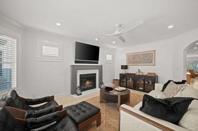 909 Lions Park Drive, Saint Joseph, MI 49085