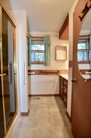 10905 Breezy Lawn Road, Spring Grove, IL 60081