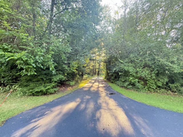 10905 Breezy Lawn Road, Spring Grove, IL 60081