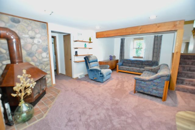 10905 Breezy Lawn Road, Spring Grove, IL 60081